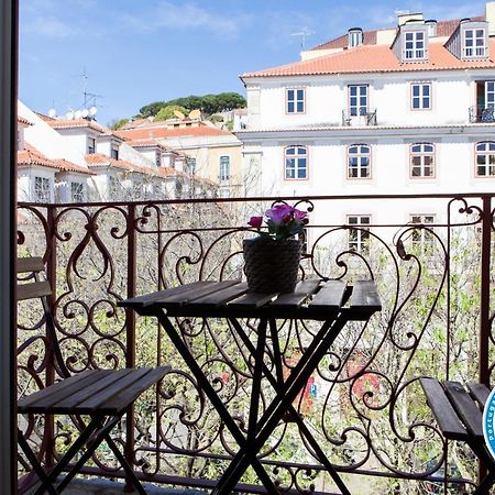 Appartamento Alfama Sophisticate Flat With Balconies 2Bedrs 2Baths & Ac In 19Th Century Building Historic Center Lisbona Esterno foto