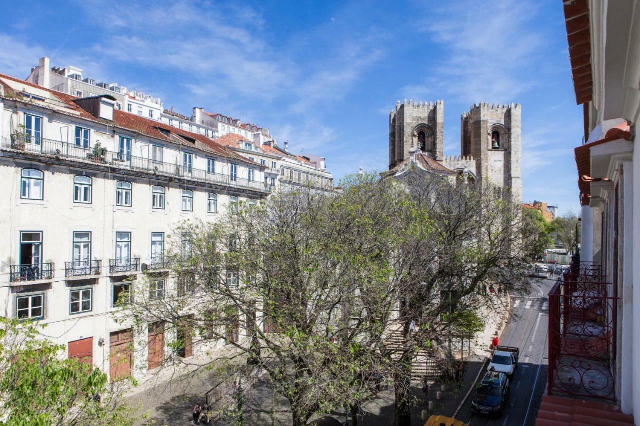 Appartamento Alfama Sophisticate Flat With Balconies 2Bedrs 2Baths & Ac In 19Th Century Building Historic Center Lisbona Esterno foto